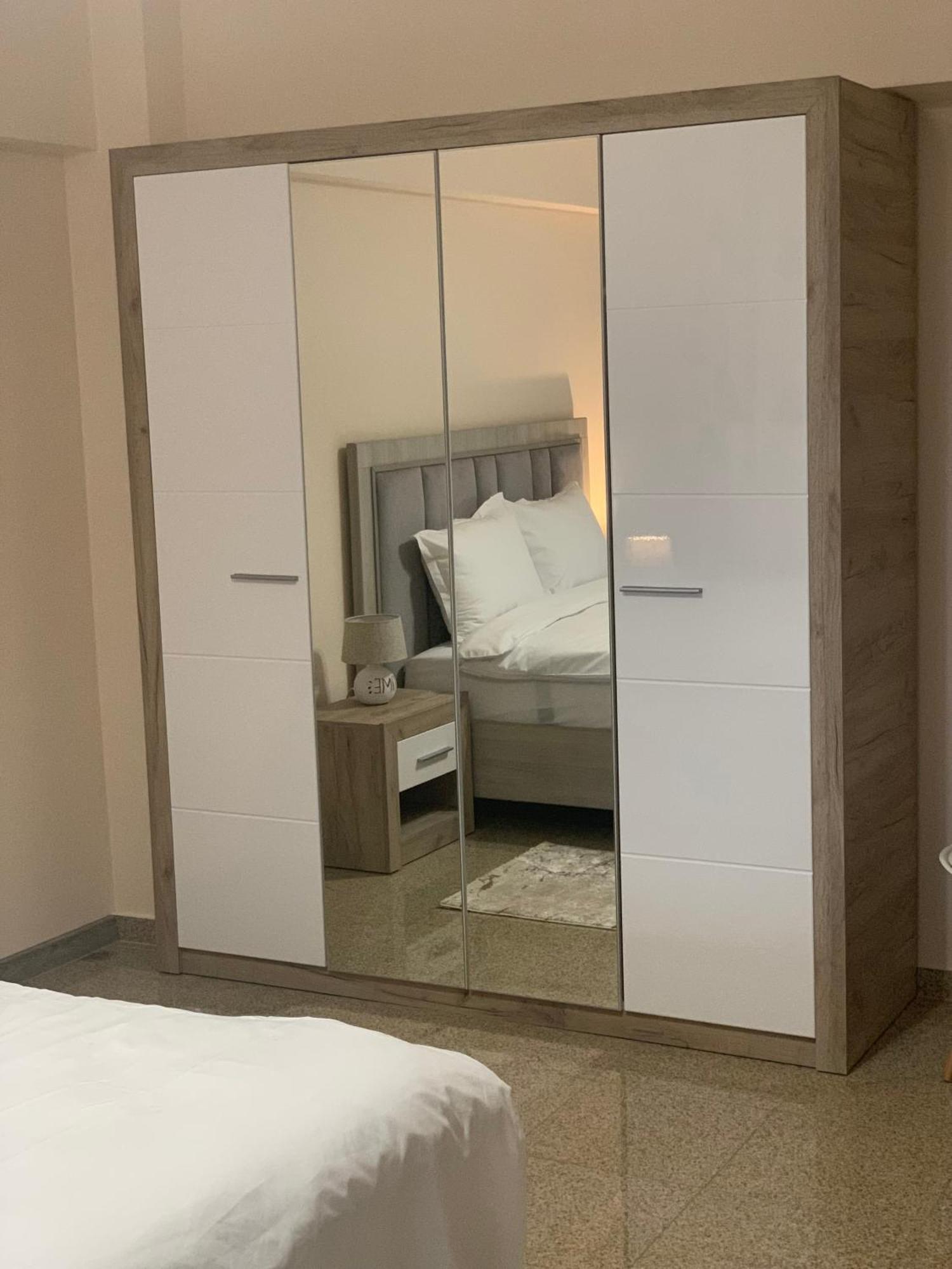 Minerva Ultracentral Appartement Craiova Buitenkant foto