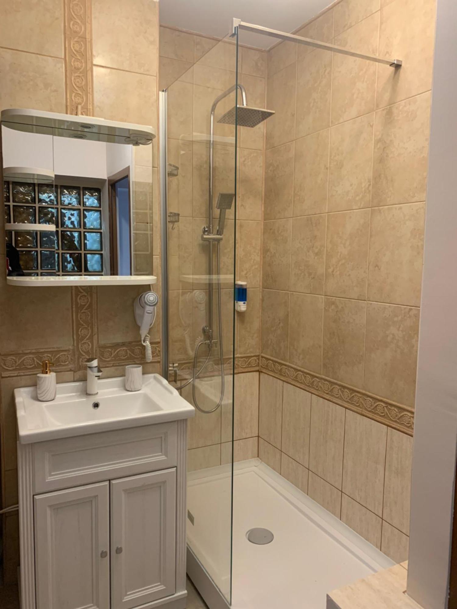 Minerva Ultracentral Appartement Craiova Buitenkant foto