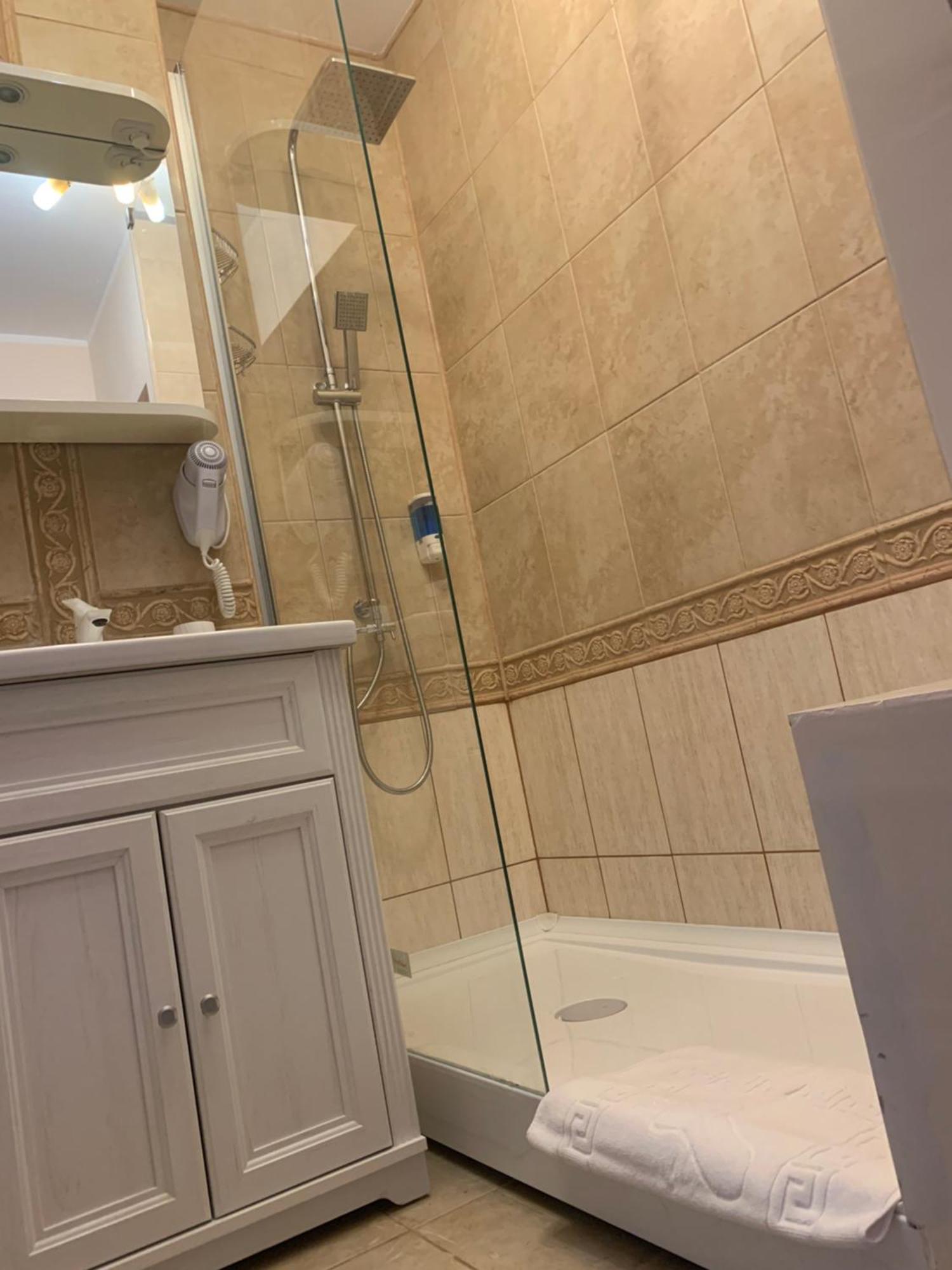 Minerva Ultracentral Appartement Craiova Buitenkant foto