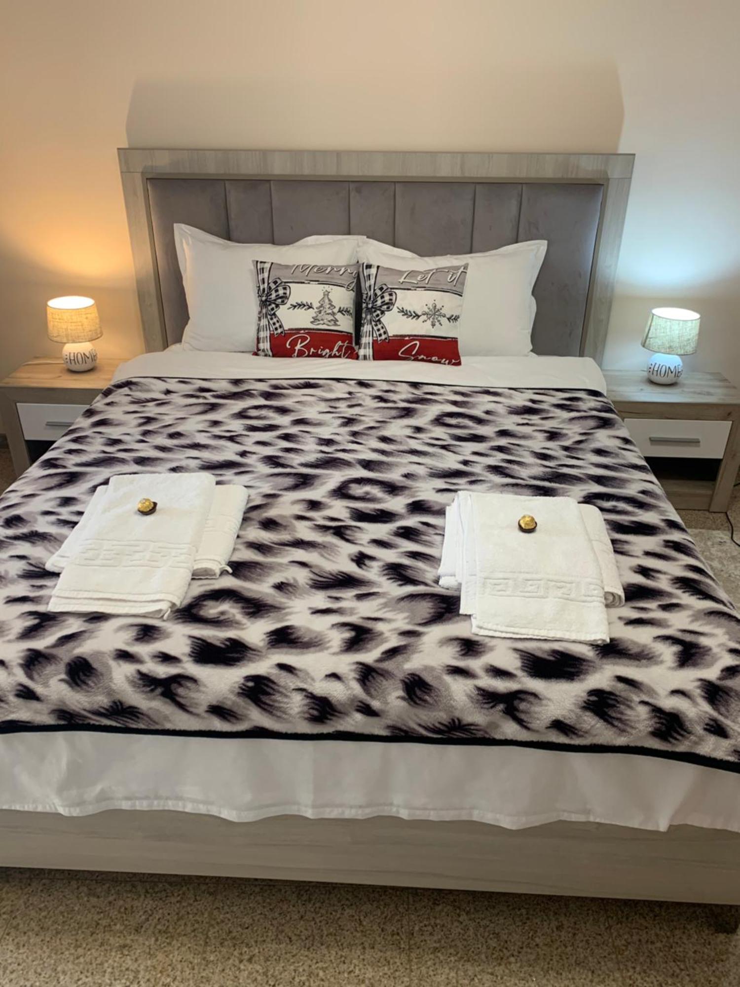 Minerva Ultracentral Appartement Craiova Buitenkant foto